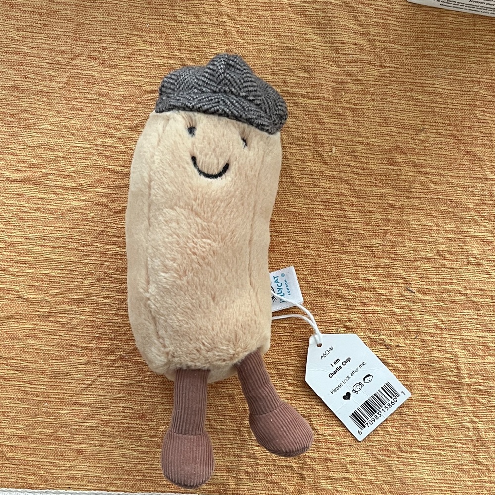 Jellycat Charlie Chip NWT